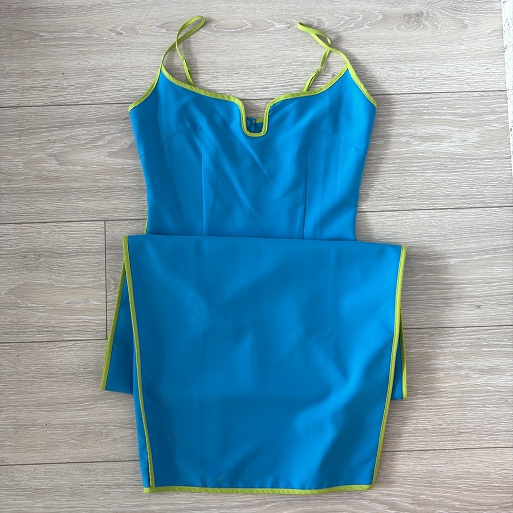 PrettyLittleThing Two Toned Blue Green Fitted Maxi Dress